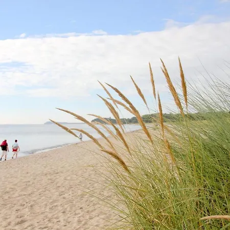 Otel F-1010 Strandhaus Moenchgut Dz 37 Strandnah, Inkl Fruehstueck Lobbe